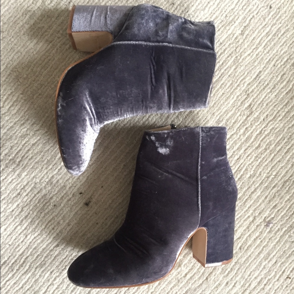 Happy September! 💜 Zara Ankle boots 👢